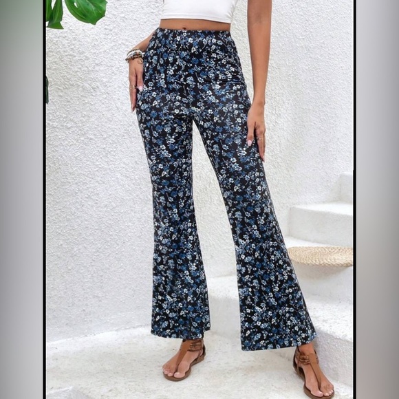 Boho Blue Floral - Flowy pants - Picture 1 of 4